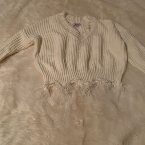 Cropped v-neck Cream color Sweater